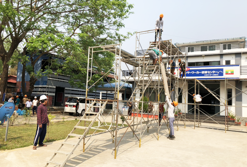 実践的な訓練キャンプによる人材選抜